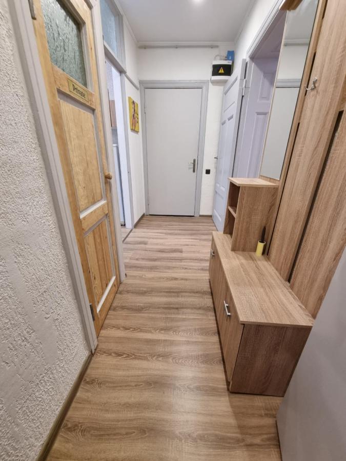 V311 Apartment Riga Esterno foto